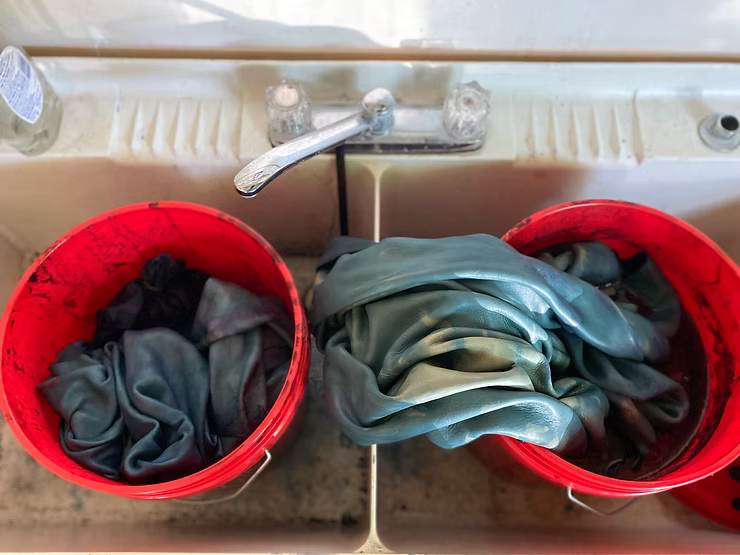 dyeing leather with natural indigo