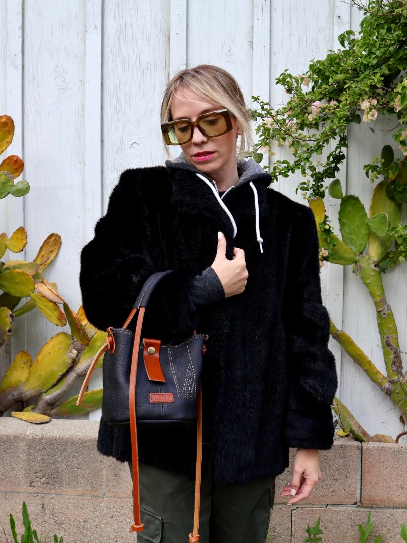 Empress Bucket Bag | Western Spiral image 0