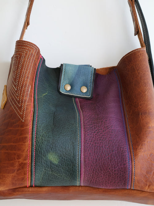 1 of 1 'Magic Bag' Adjustable Tote | Queen II image 1