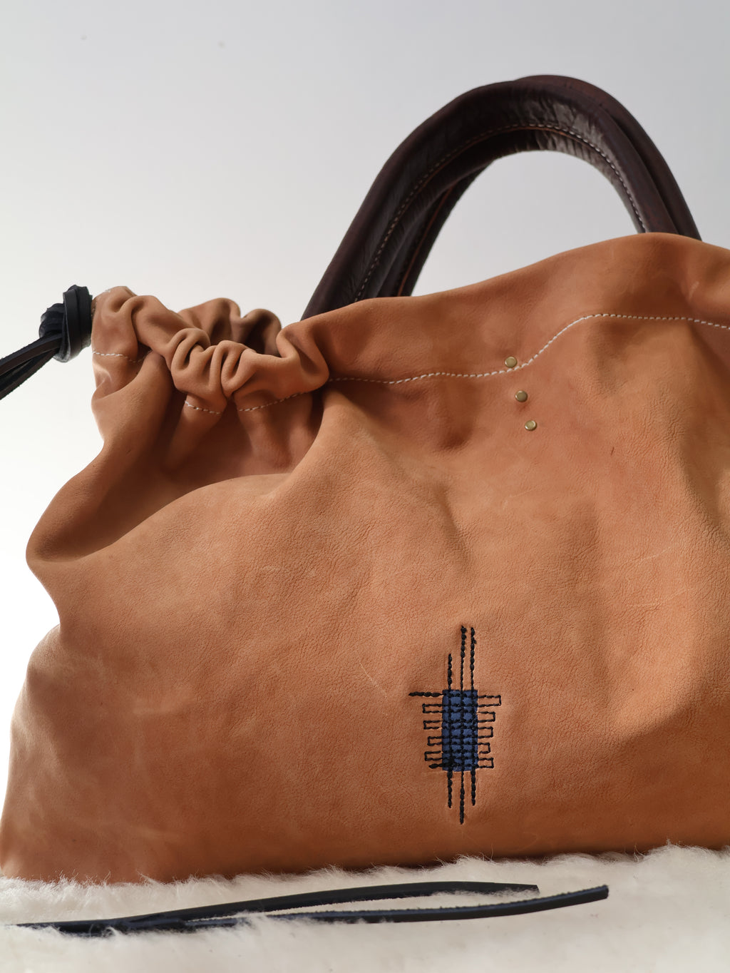 Ragga Market Tote | minimal buckskin