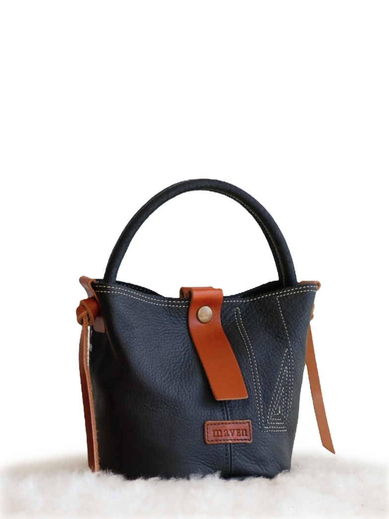 Empress Bucket Bag | Western Spiral image 1