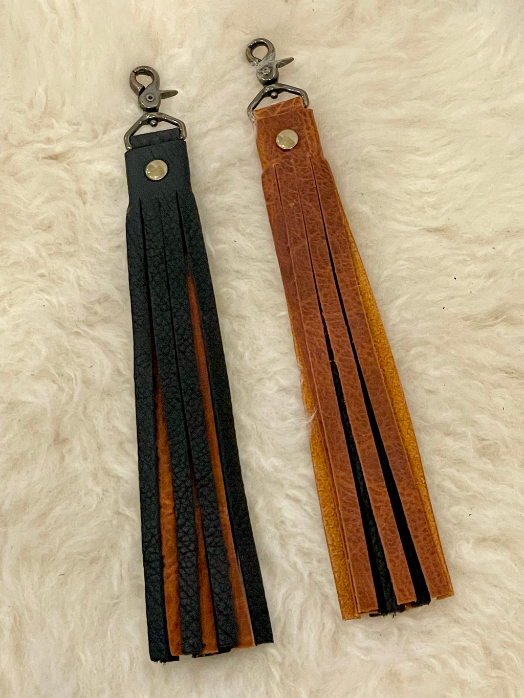 Tassel Buffalo Leather Key Clip | various colors image 1