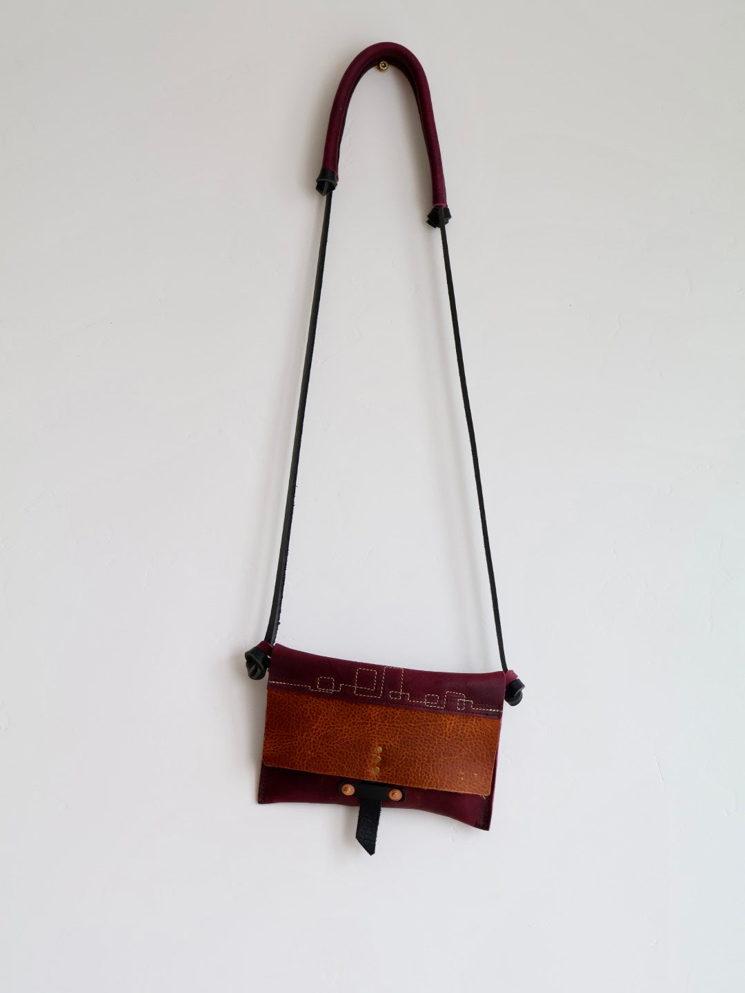 1 of 1 Convert Bag | lilac dimensions