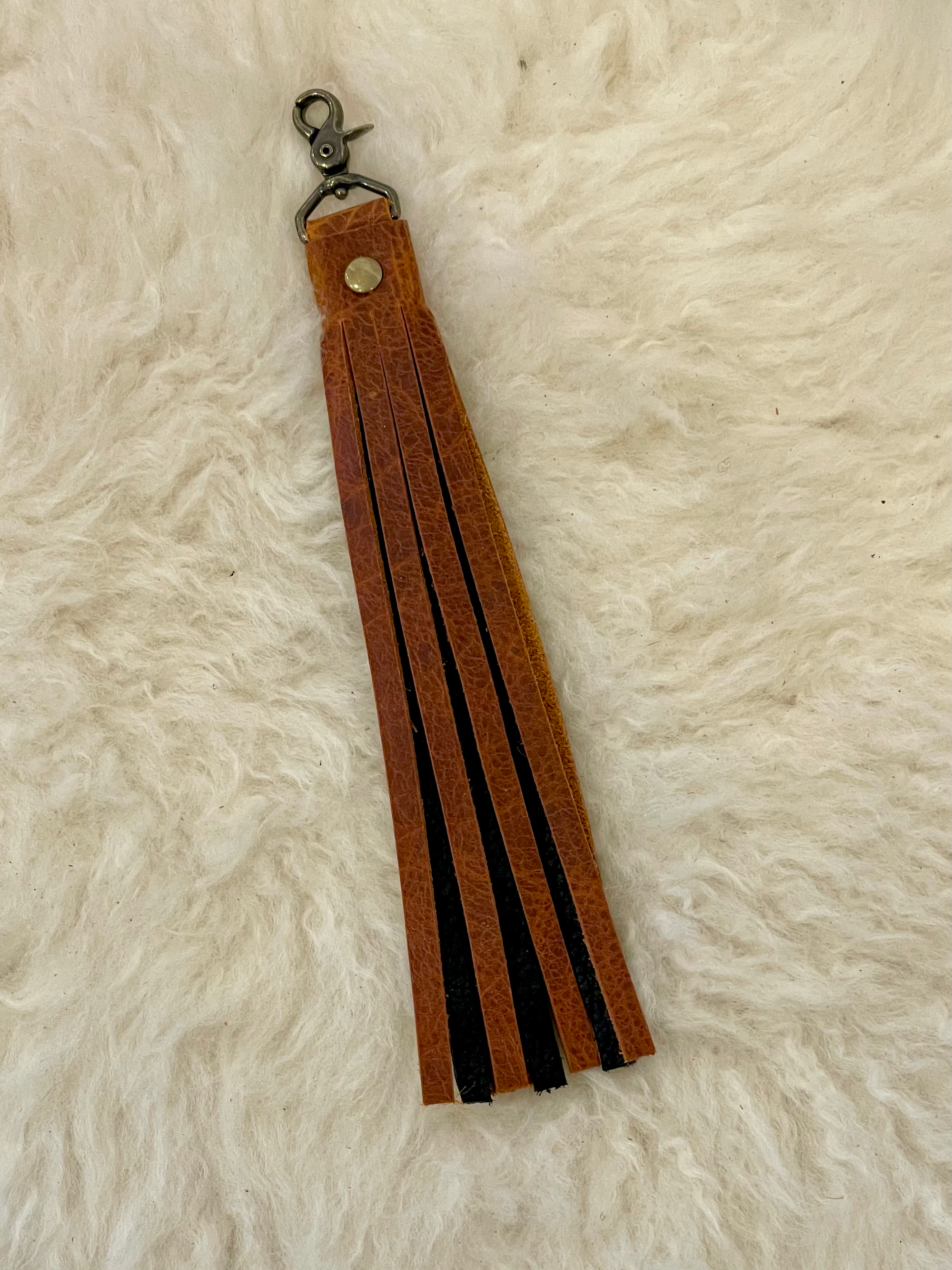 Tassel Buffalo Leather Key Clip | various colors image 3